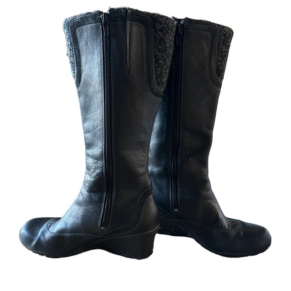 Merrell Larkspur Black Leather Wedge Vibram Sole Wool Trim Boots - Size 7 - Picture 5 of 7